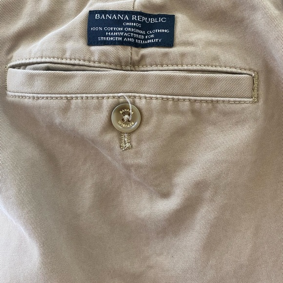 Men’s Banana Republic Chinos - Picture 2 of 9